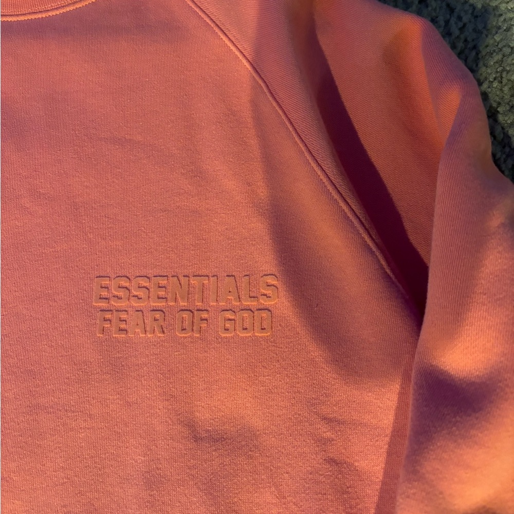 Essentials sweatshirt - Picture 3 of 4